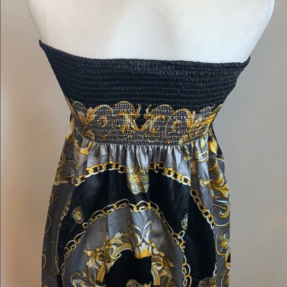 Black and Gold Short maxi dress - Picture 4 of 5